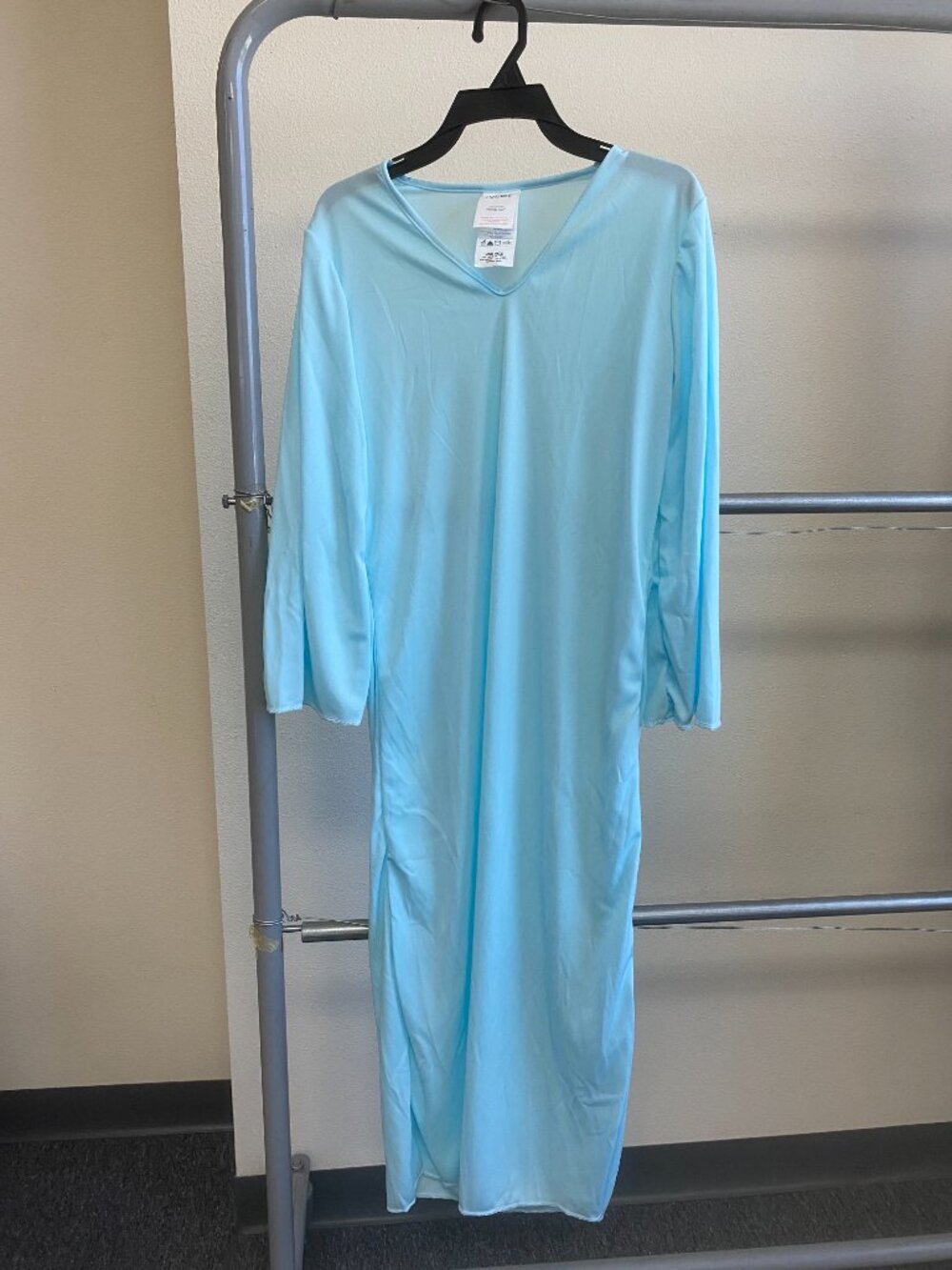 Mary Child Costume (Large 10-12) - Picture 2 of 7